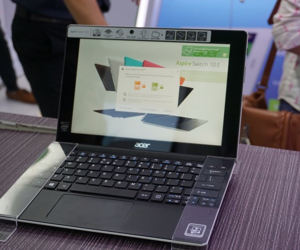 ACER inaugurates new concept store at Quill Mall and unveils Aspire Switch 10E two-in-one
