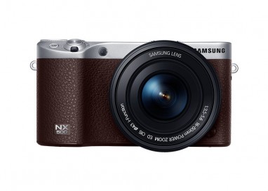 Samsung NX500 – Retro in looks, but lots of the same technology from the NX1