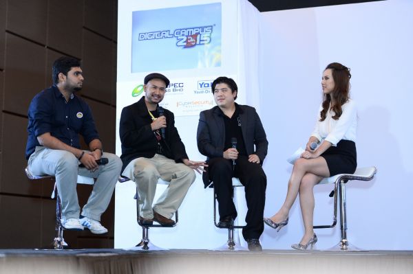 (L-R) Panel of industry experts Atiq Rahman, former Robotics champion at National and regional level; Azizul Hakim (Joe), from Glue Studios; Christopher Tock, Owner of Social Grooves enlightening the guests and media more about coding, robotics and digital animation.