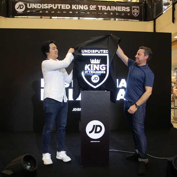 Justin Lim, CEO of JD Malaysia and Wayne Davies, Retail Director of JD UK & International at the official launch of JD Sports Malaysia in Sunway Pyramid.