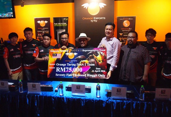 Malaysia National DotA2 Representative Team – Orange Taring Sponsorship Signing