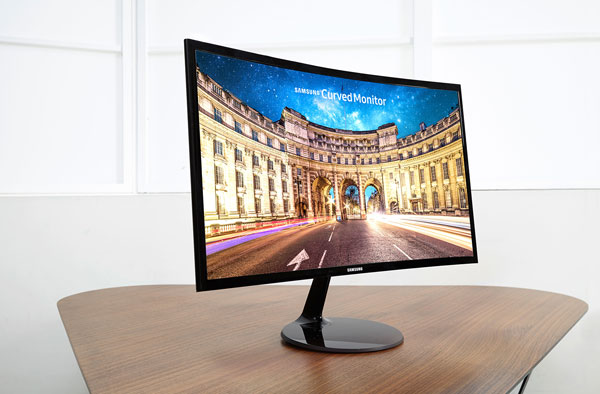 Curved-Monitor