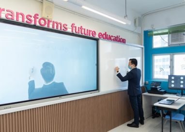 Lenovo Malaysia redefines the Learning Experience with Lenovo Smart Classroom