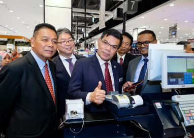 AEON Group Leads the Way into a Cashless Society