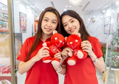 Jewel Cafe Malaysia appraised more than 1.7 million Luxury Goods with high value in return