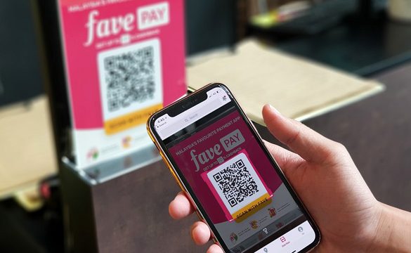 Grab partners with Fave: Connect your GrabPay wallet to Fave and earn both Cashback and Points at over 17,000 Retailers when you pay with the Fave app